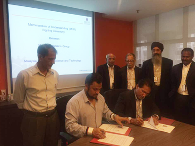 Mou signing between Prof Prem kumar and Dr. Kamrul on Malaysia University of science and Technology